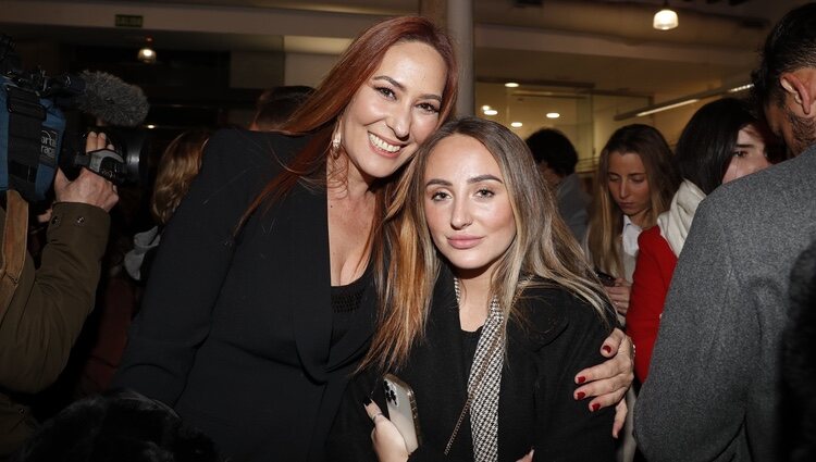 Rosario Mohedano y Rocío Flores en la inauguración del museo de Ortega Cano