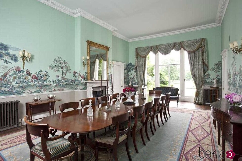 Comedor de Chyknell Hall, el palacete inglés de Corinna Larsen en Inglaterra