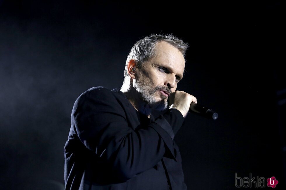 Miguel Bosé, sobre los escenarios, se convierte en el jurado de 'Covert Night', el nuevo formato de La 1