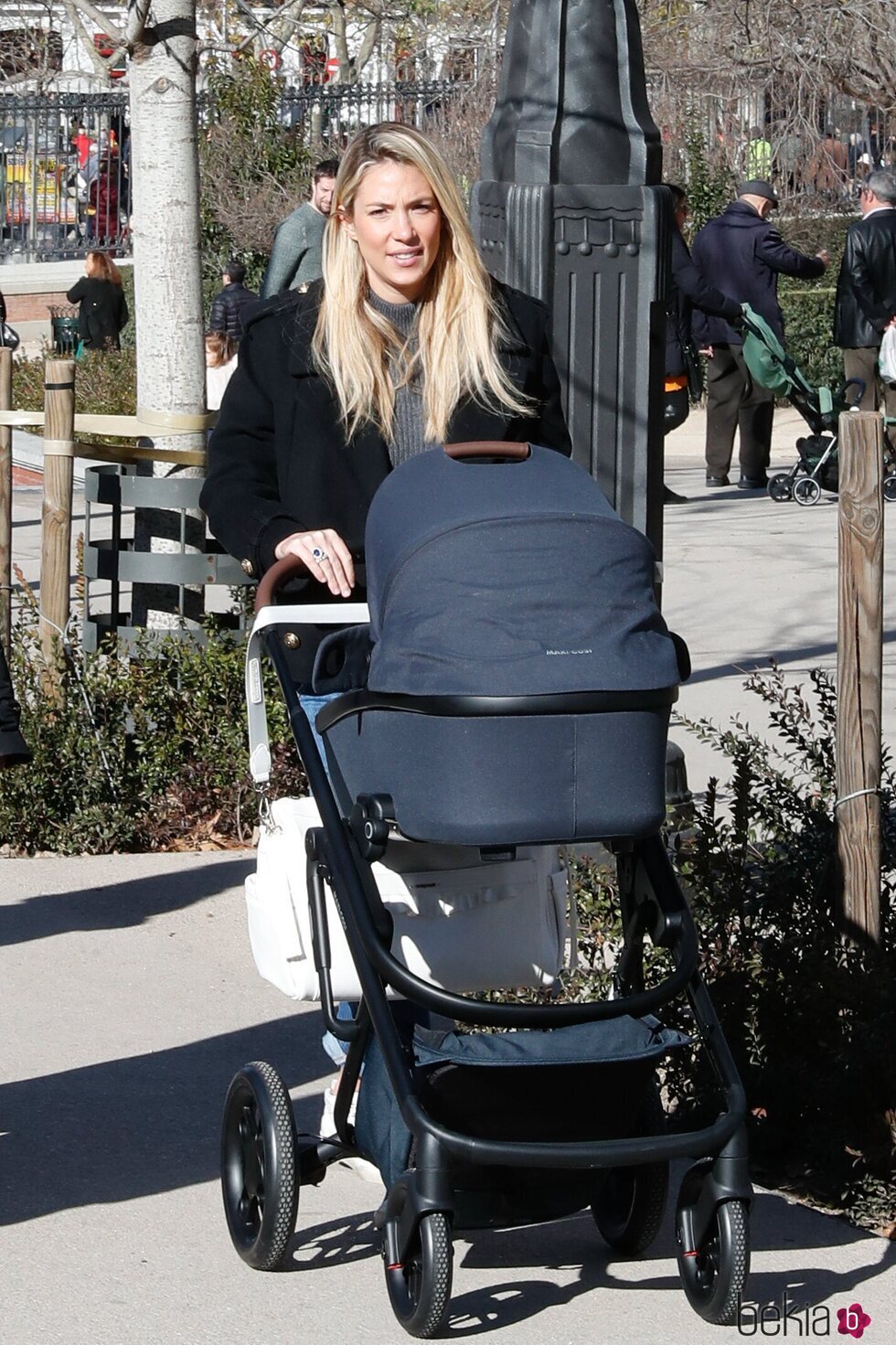 Alice Campello da un paseo por el Parque de El Retiro