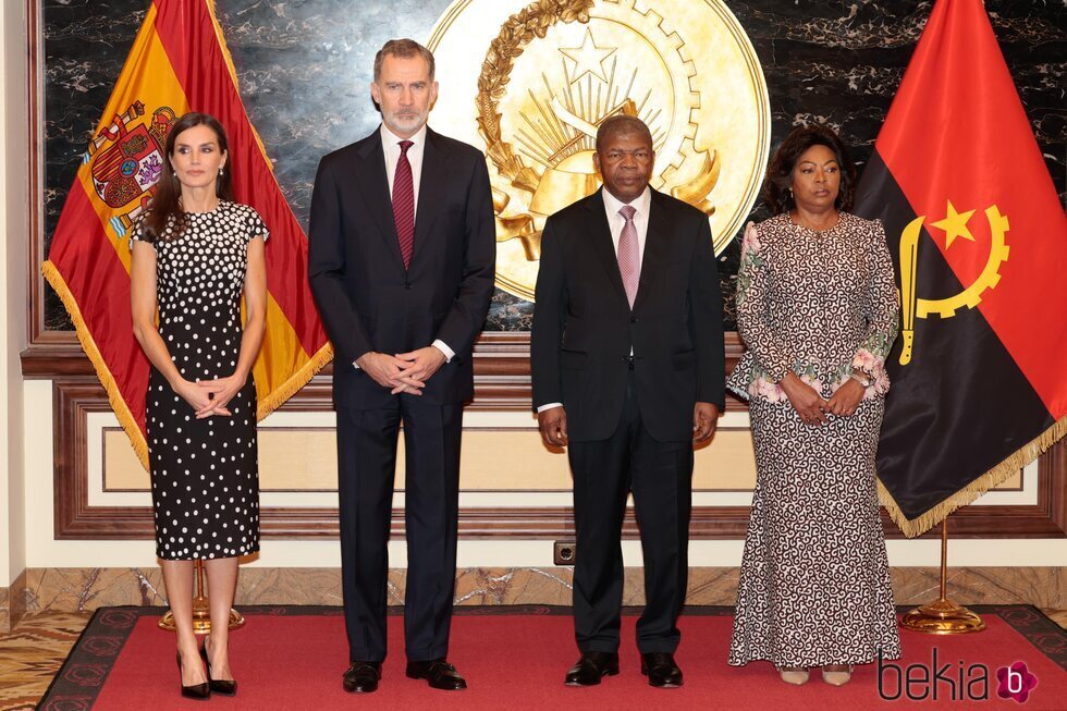 Los Reyes Felipe y Letizia y el Presidente de Angola y su esposa en el Palacio Presidencial de Luanda