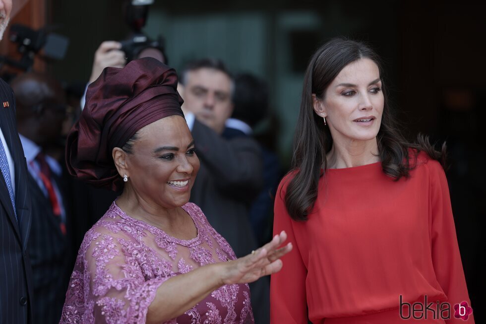 La Reina Letizia y la Presidenta de la Asamblea Nacional de Angola