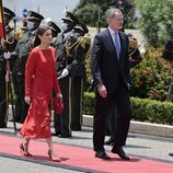 Los Reyes Felipe y Letizia a su llegada a la Asamblea Nacional de Angola