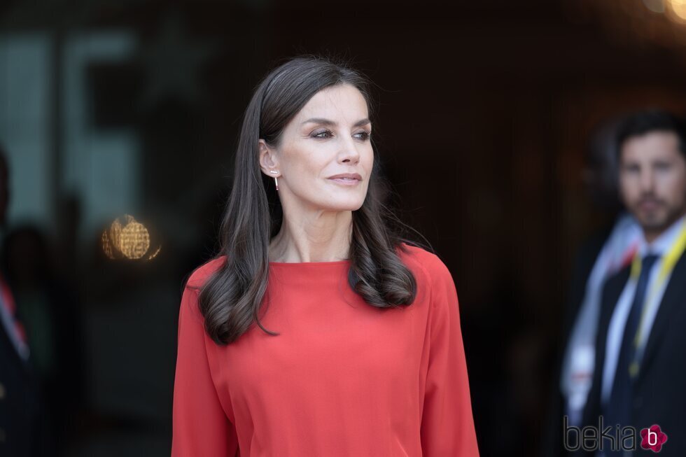 La Reina Letizia en su visita a la Asamblea Nacional de Angola