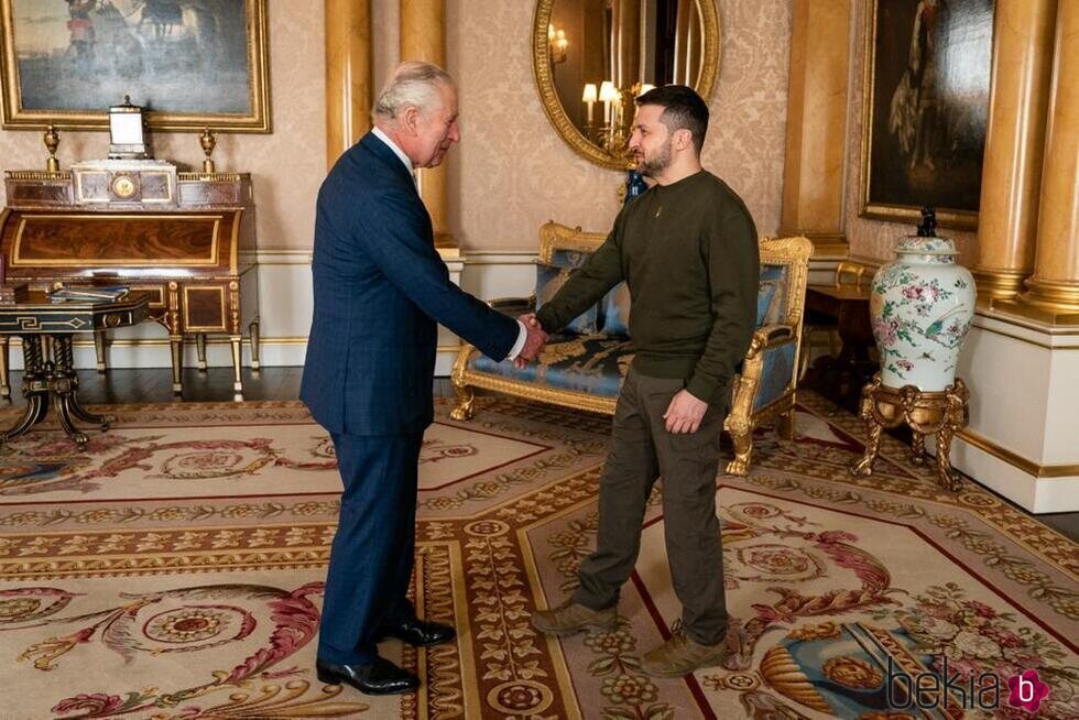 El Rey Carlos III y Volodímir Zelenski en Buckingham Palace