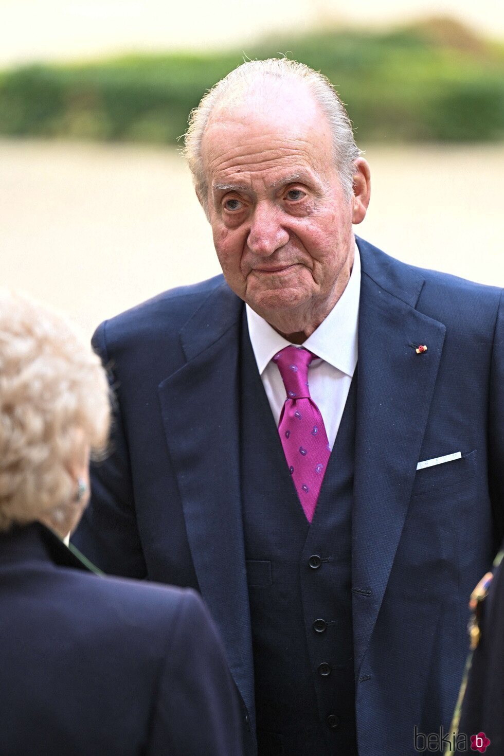 El Rey Juan Carlos en su llegada al Instituto Francés en París