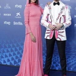 Macarena Gómez y Aldo Comas en la alfombra roja de los Goya 2023