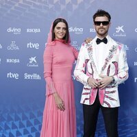 Macarena Gómez y Aldo Comas en la alfombra roja de los Goya 2023