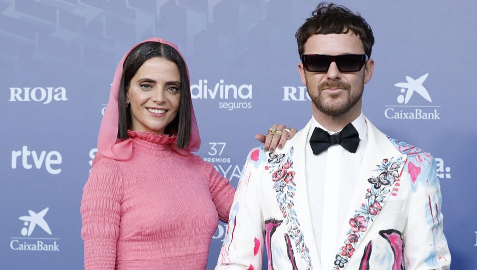 Macarena Gómez y Aldo Comas en la alfombra roja de los Goya 2023