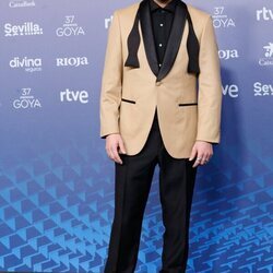 Manuel Carrasco en la alfombra roja de los Goya 2023