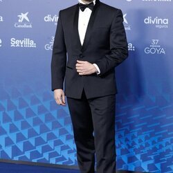 Juan Antonio Bayona en la alfombra roja de los Goya 2023