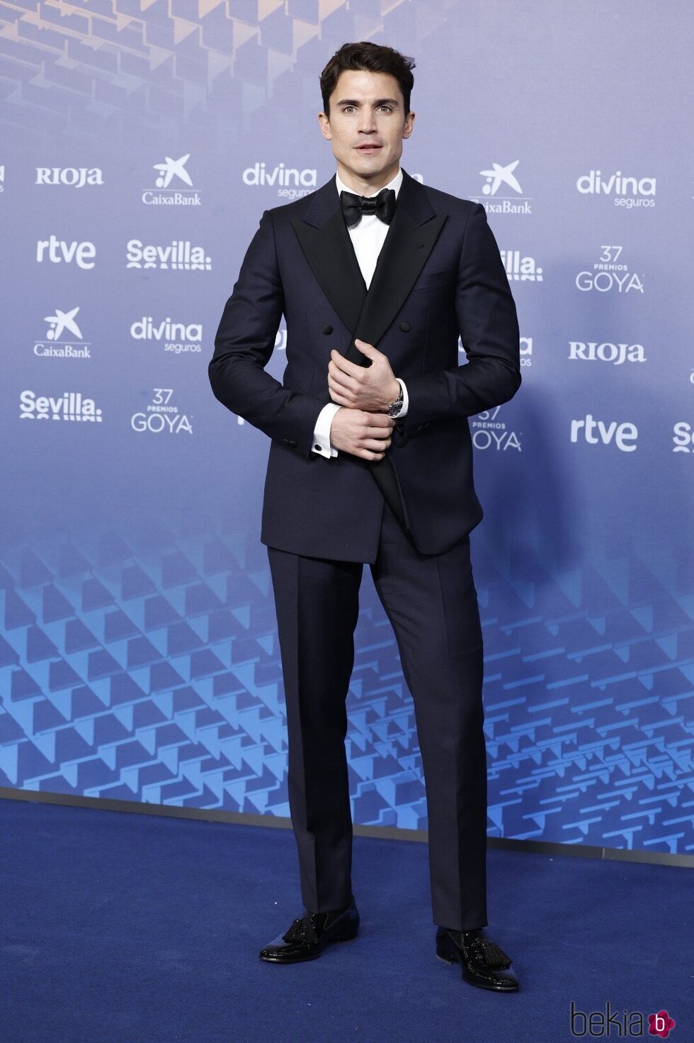 Álex González en la alfombra roja de los Goya 2023