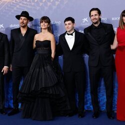 Penélope Cruz, Eduardo Cruz, Rozalén, Luis Tosar y Juan Diego Botto en la alfombra roja de los Goya 2023