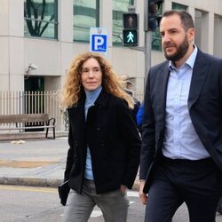 Borja Thyssen y Blanca Cuesta en su llegada a un juzgado de Madrid