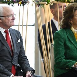 Carlos Gustavo y Silvia de Suecia en su visita a Jönköping