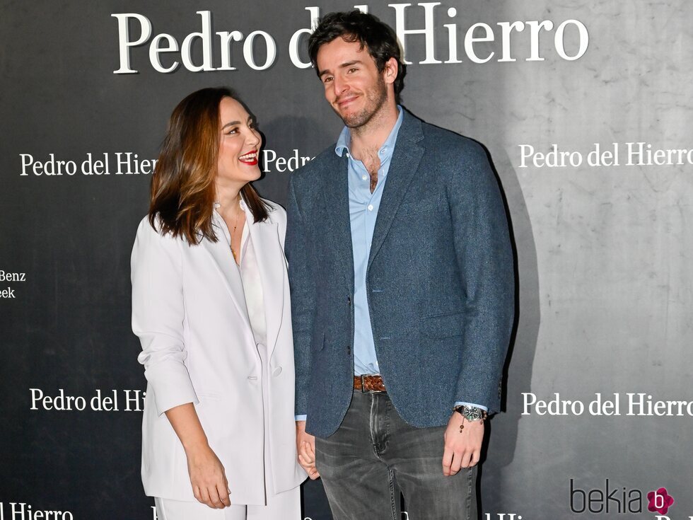 Tamara Falcó, romántica con Íñigo Onieva en el desfile de Pedro del Hierro en la Cibeles Madrid Fashion Week 2023