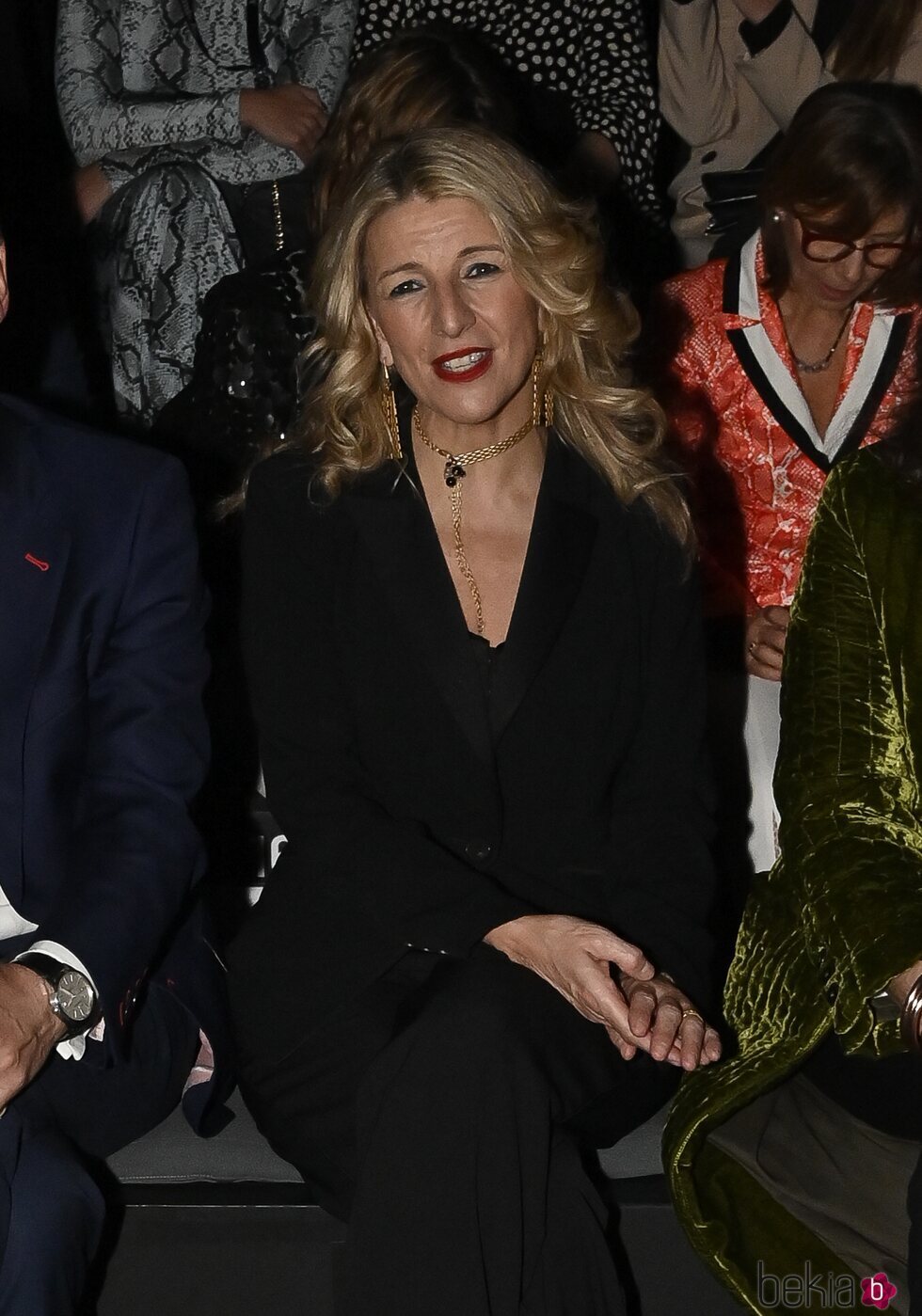 Yolanda Díaz en el front row de la MBFWMadrid 2023