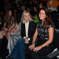 Eugenia Martínez de Irujo y Tana Rivera en el front row de la MBFWMadrid 2023