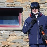 El Rey Felipe VI en Baqueira esquiando