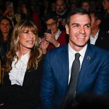 Pedro Sánchez y Begoña Gómez en el front row del desfile de Teresa Helbig