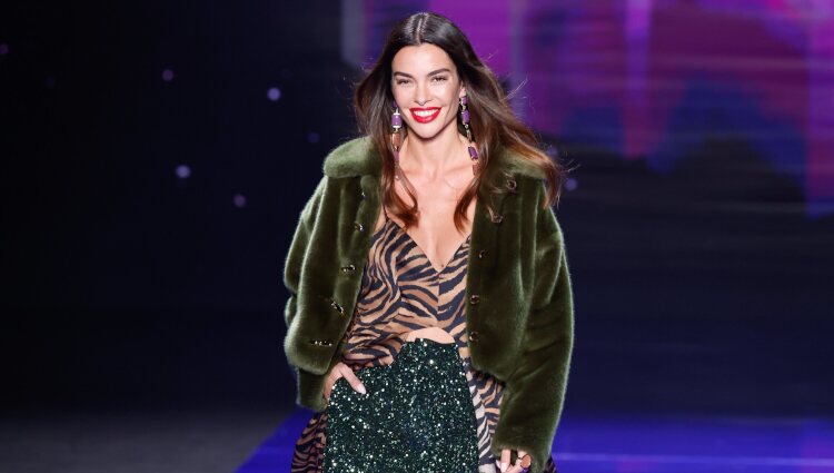 Joana Sanz, feliz en el desfile de Lola Casademunt en la MBFWMadrid 2023