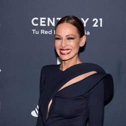 Eva González, con una sonrisa de oreja a oreja en la gala TOP 100 Mujeres en España 2023