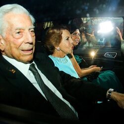 Mario Vargas Llosa y Patricia Llosa acudiendo juntos a la boda de su nieta Josefina