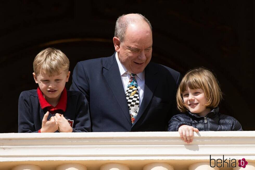 Alberto de Mónaco y sus hijos Jacques y Gabriella en su 65 cumpleaños