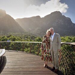 Los Reyes Felipe y Matilde de Bélgica posando durante su viaje oficial a Sudáfrica