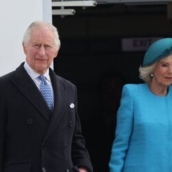 Los Reyes Carlos y Camilla a su llegada a Berlín por su Visita de Estado a Alemania