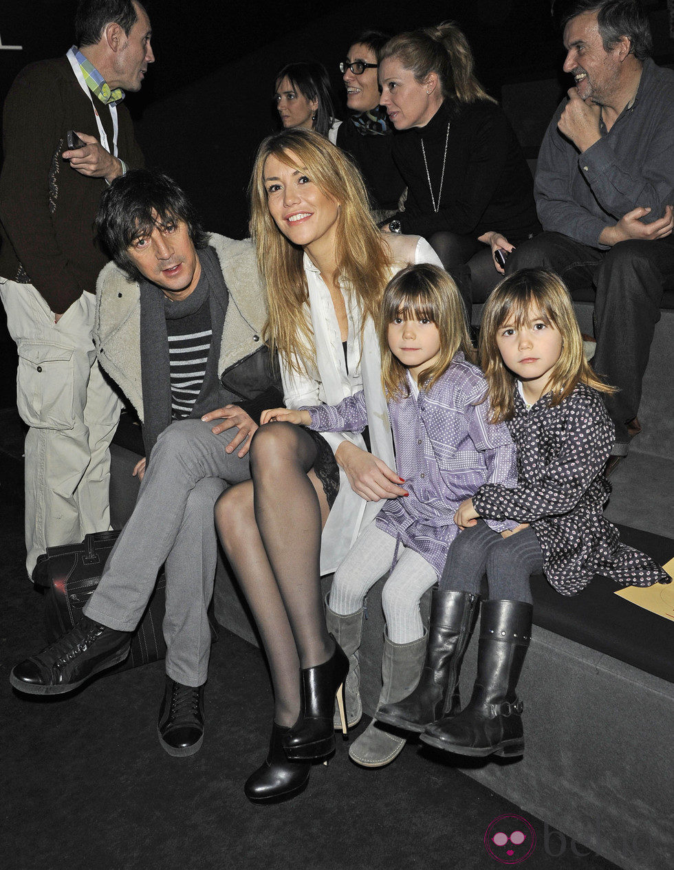 Raquel Meroño y su familia en el desfile de Tcn en Madrid Fashion Week