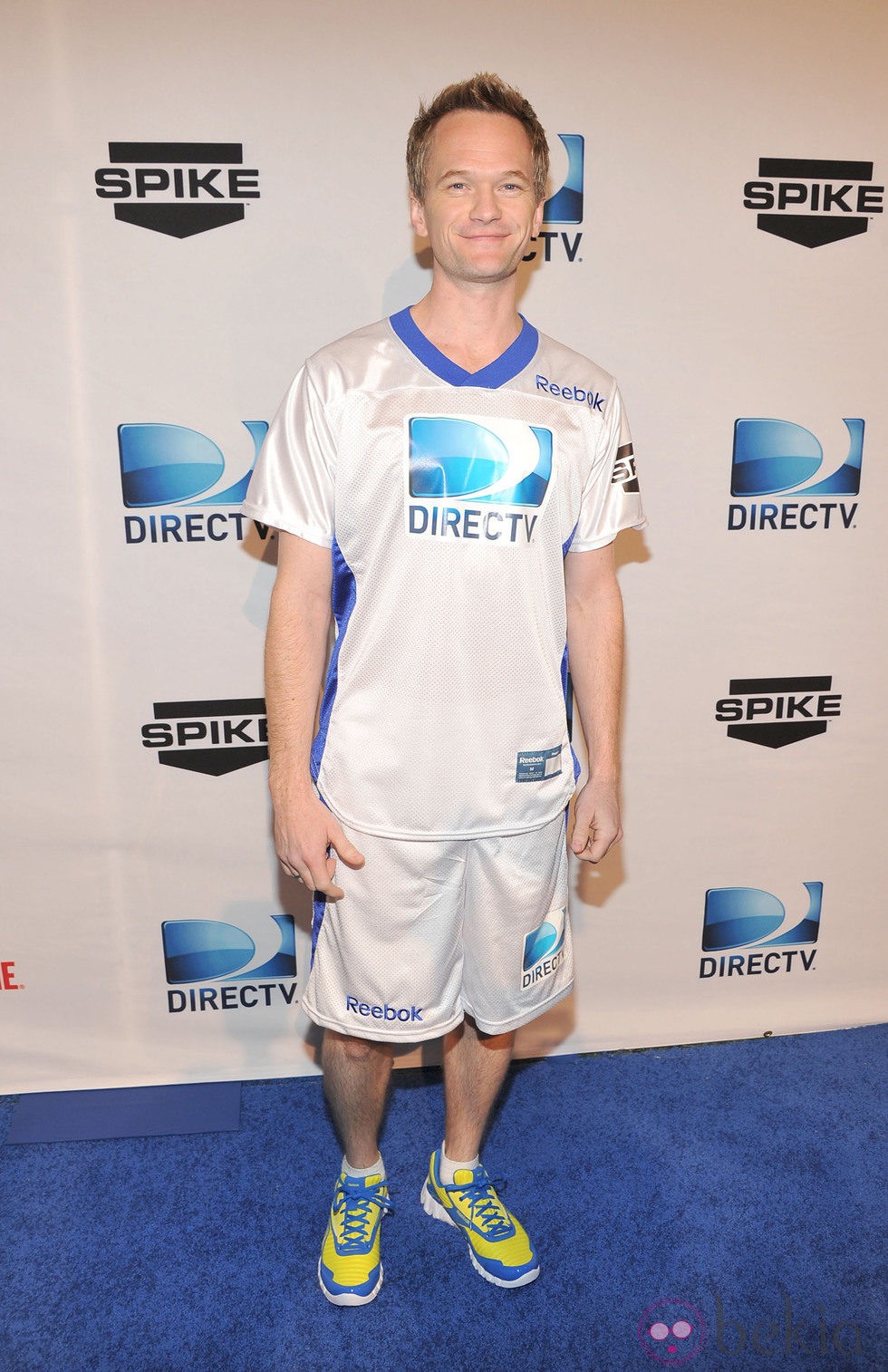 Neil Patrick Harris en la Celebrity Beach Bowl 2012