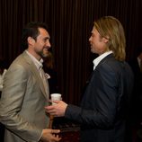 Demián Bichir y Brad Pitt en la comida de los nominados a los Oscar 2012