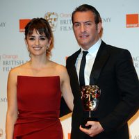 Penélope Cruz y Jean Dujardin en los Bafta 2012