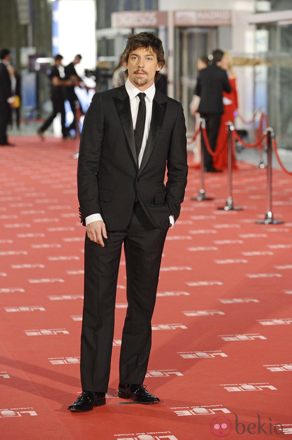 Adrián Lastra en la alfombra roja de los Goya 2012