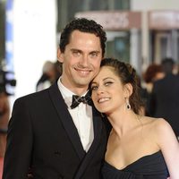 Paco León y María León en la alfombra roja de los Goya 2012