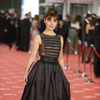 Ana Fernández en la alfombra roja de los Goya 2012