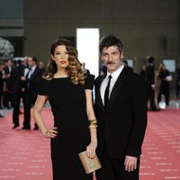 Juana Acosta y Ernesto Alterio en la alfombra roja de los Goya 2012