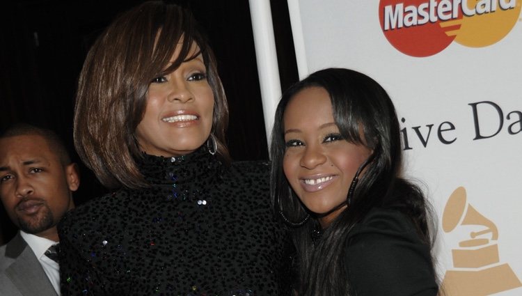 Whitney Houston con su hija Bobbi Kristina