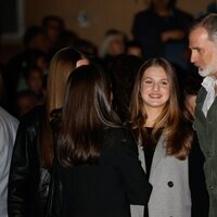 La Princesa Leonor sonríe junto al Rey Felipe VI en Chinchón