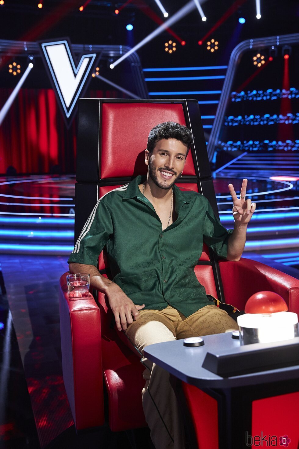 Sebastián Yatra posa como coach de 'La Voz Kids 2023'