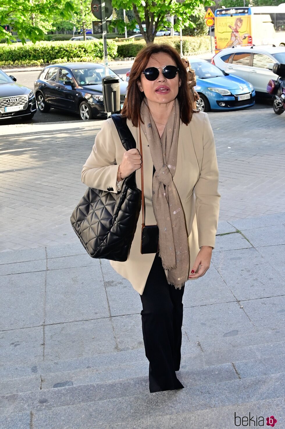 Teresa Bueyes en el funeral de Laura Valenzuela