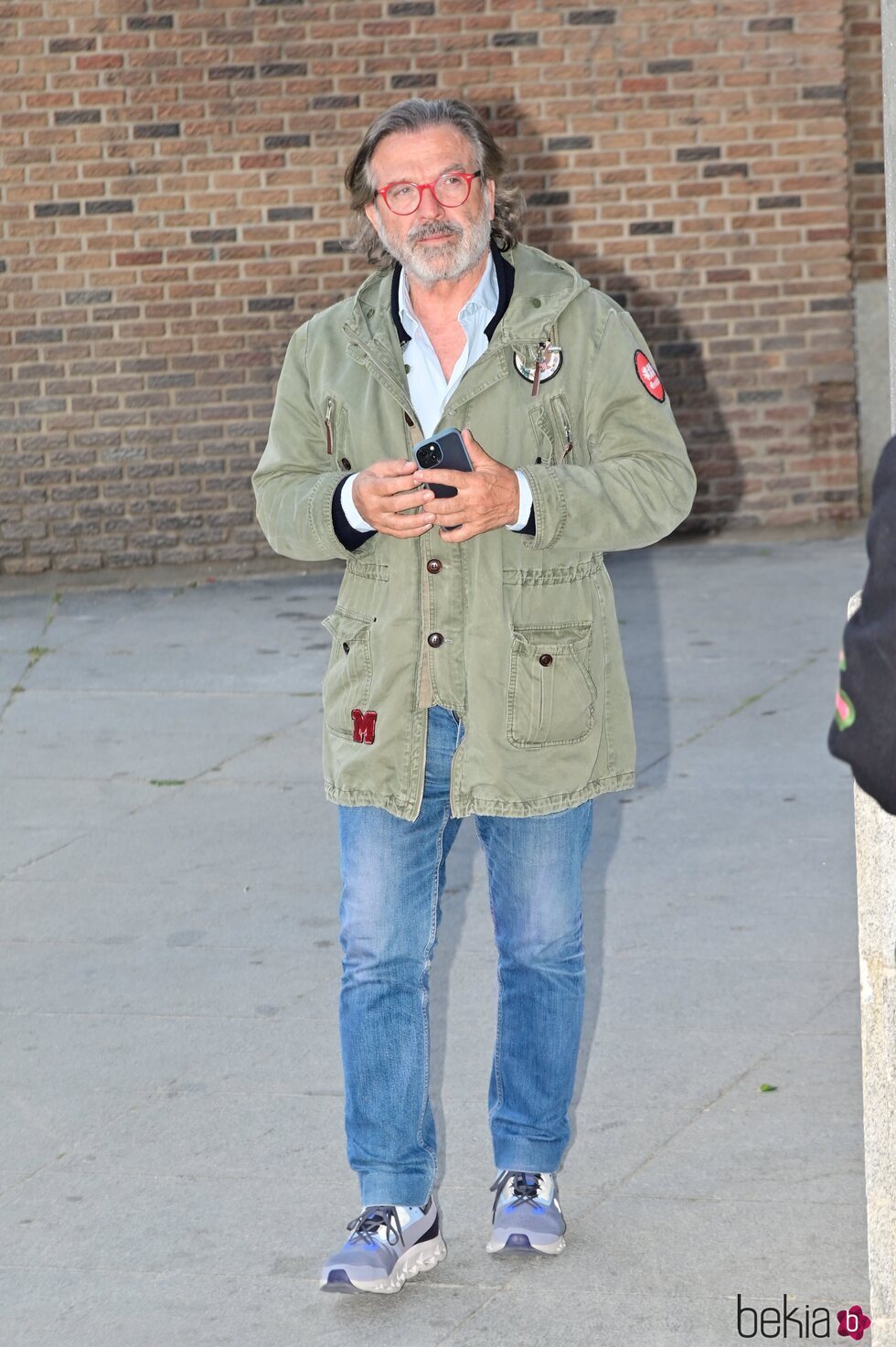 Pepe Navarro en el funeral de Laura Valenzuela