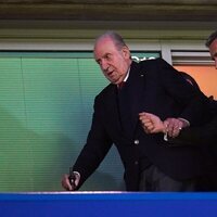 El Rey Juan Carlos en el partido de Champions entre el Chelsea y el Real Madrid