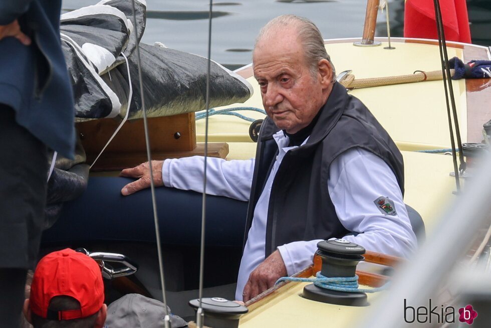 El Rey Juan Carlos a bordo del Bribón en la primera jornada de la Copa de Vela