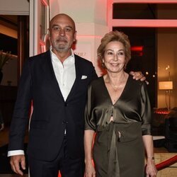 Ana Rosa Quintana y su marido Juan Muñoz en la inauguración de un hotel en Sevilla