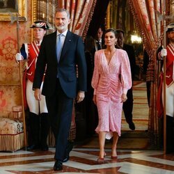 Los Reyes Felipe y Letizia en el almuerzo por el Premio Cervantes 2022