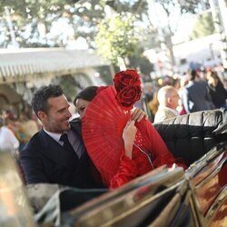 Jessica Bueno y Pablo Marqués, acaramelados en la Feria de Abril de Sevilla 2023