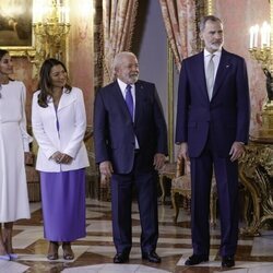 Los Reyes Felipe y Letizia y Lula da Silva y su esposa en el Palacio Real