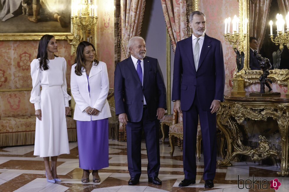 Los Reyes Felipe y Letizia y Lula da Silva y su esposa en el Palacio Real